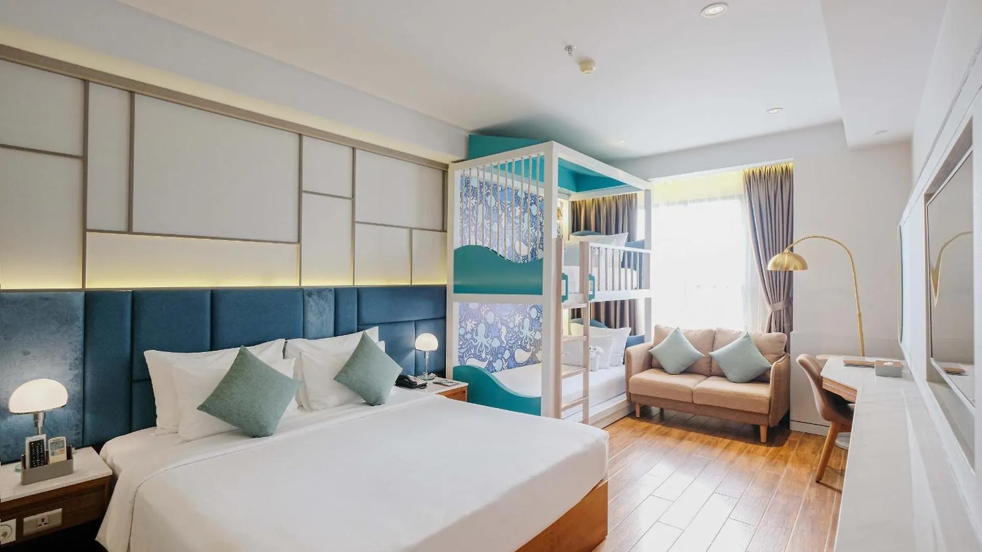 Seaesta Nha Trang Hotel